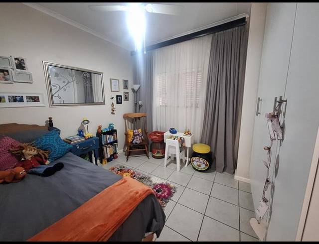 2 BEDROOM APARTMENT FOR SALE IN ISLAND VIEW